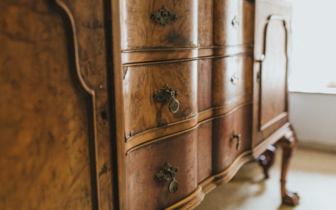 Breathing New Life into Old Furniture: The Magic of Upcycling 